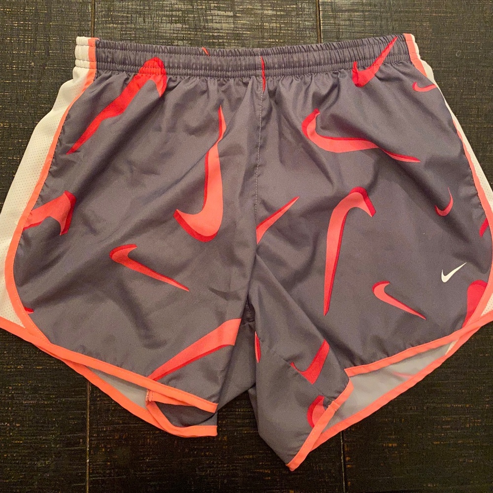 Nike girls shorts